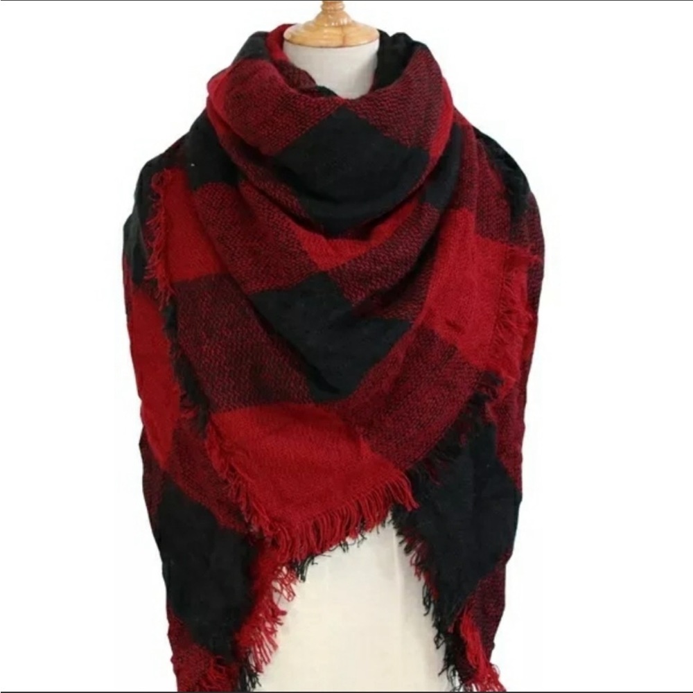NWT-  WOMEN’S BUFFALO PLAID SCARF - Picture 2 of 3